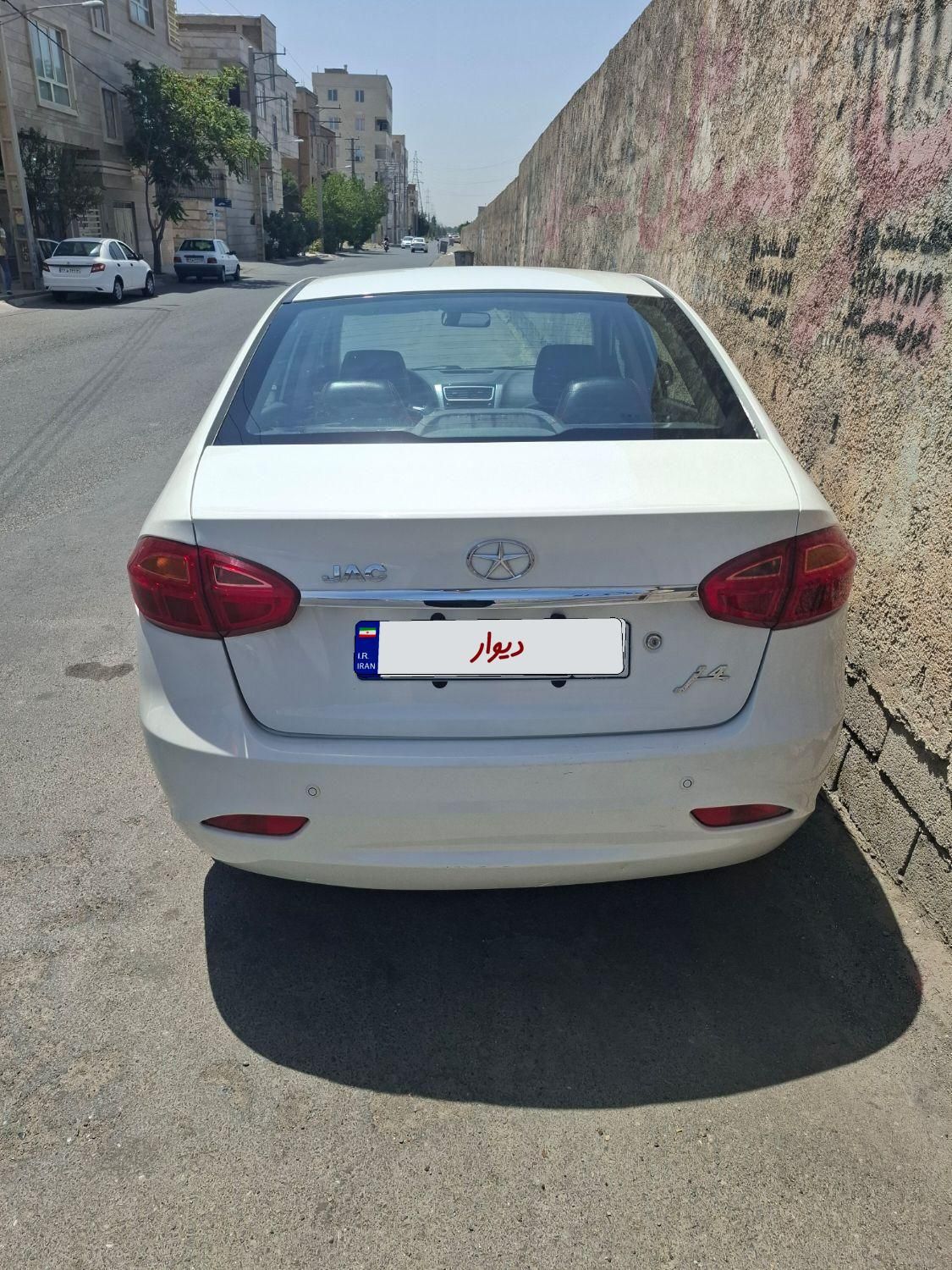 جک J4 اتوماتیک ساده - 1401