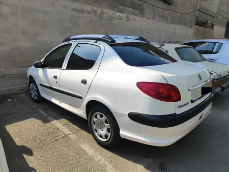 پژو ۲۰۶ صندوق دار v8 - 1397