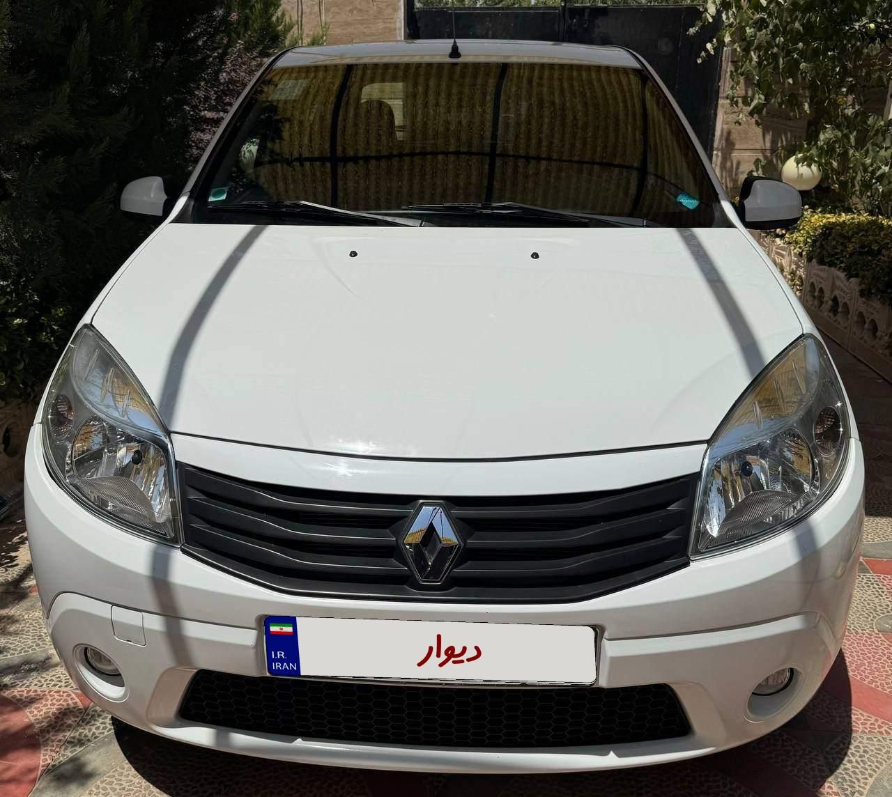خودرو رنو، ساندرو آگهی ann_19532030