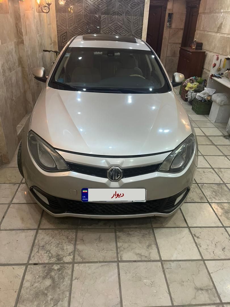 ام جی 6 لیفت بک GT فیس قدیم - 2012
