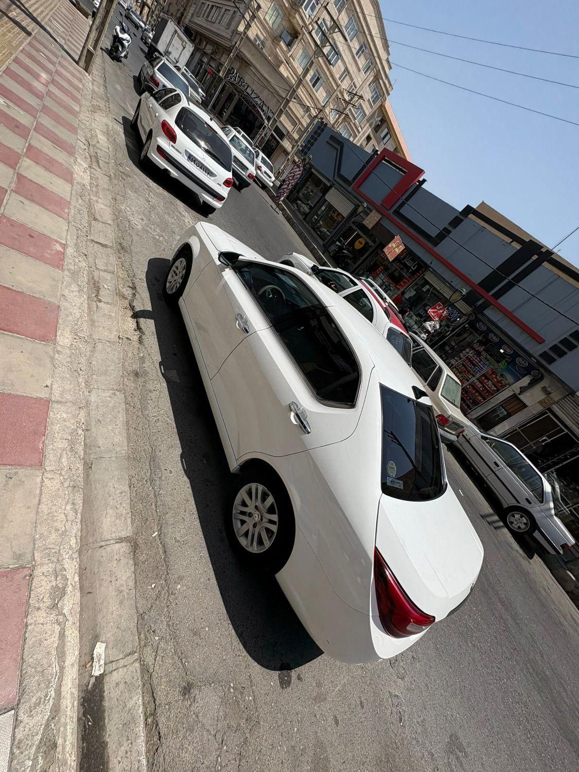 دنا پلاس تیپ ۲ سانروف ۴ ایربگ - 1400