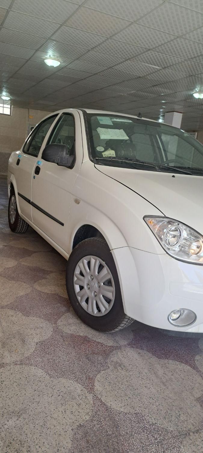 تیبا صندوق دار SX - 1400