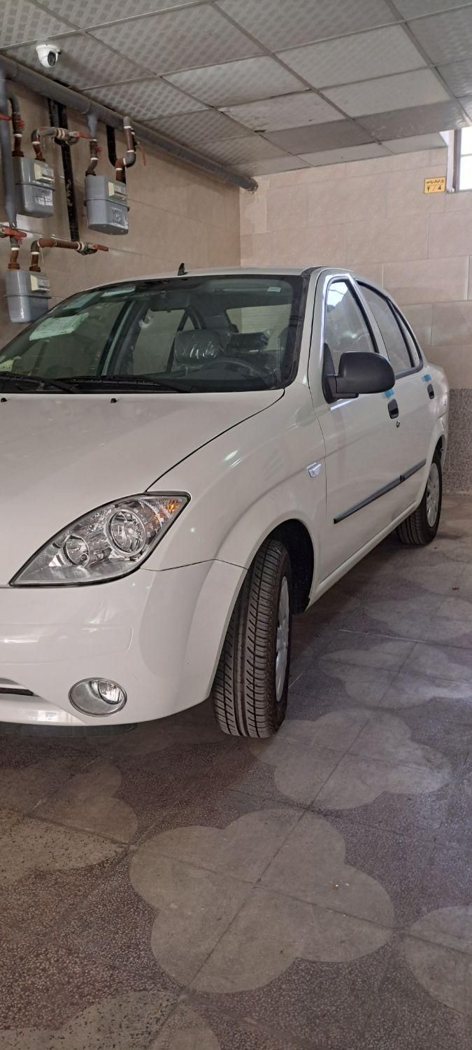 تیبا صندوق دار SX - 1400