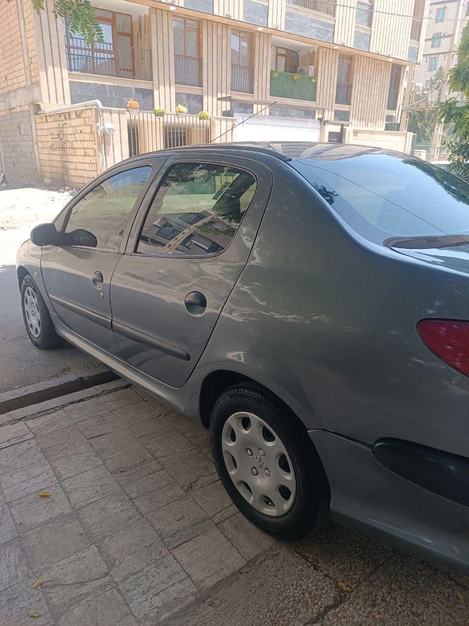 پژو ۲۰۶ صندوق دار v20 - 1388