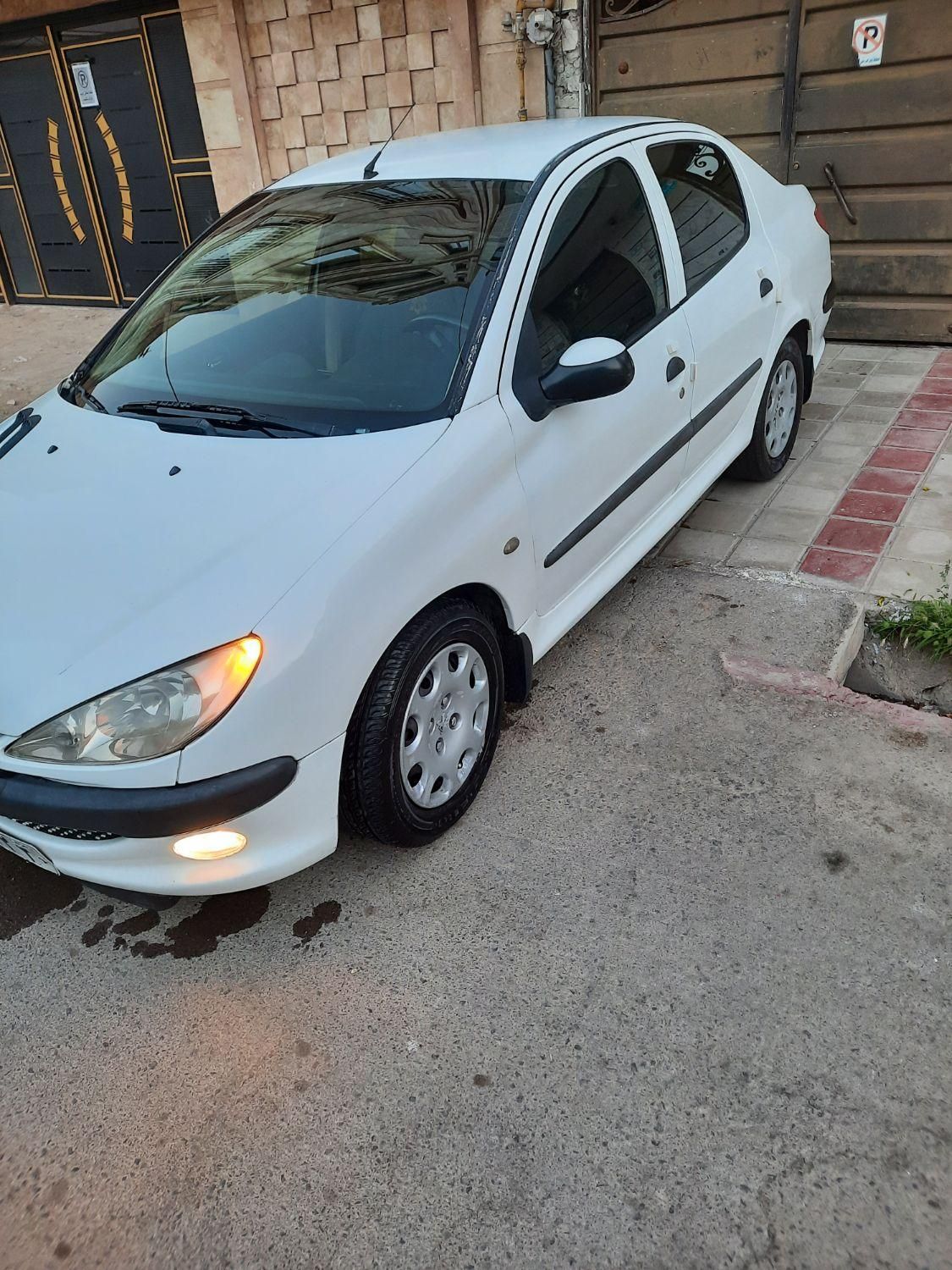 پژو ۲۰۶ صندوق دار v8 - 1389