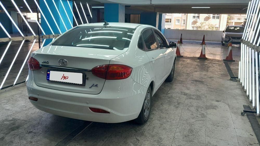 جک J4 اتوماتیک ساده - 1401