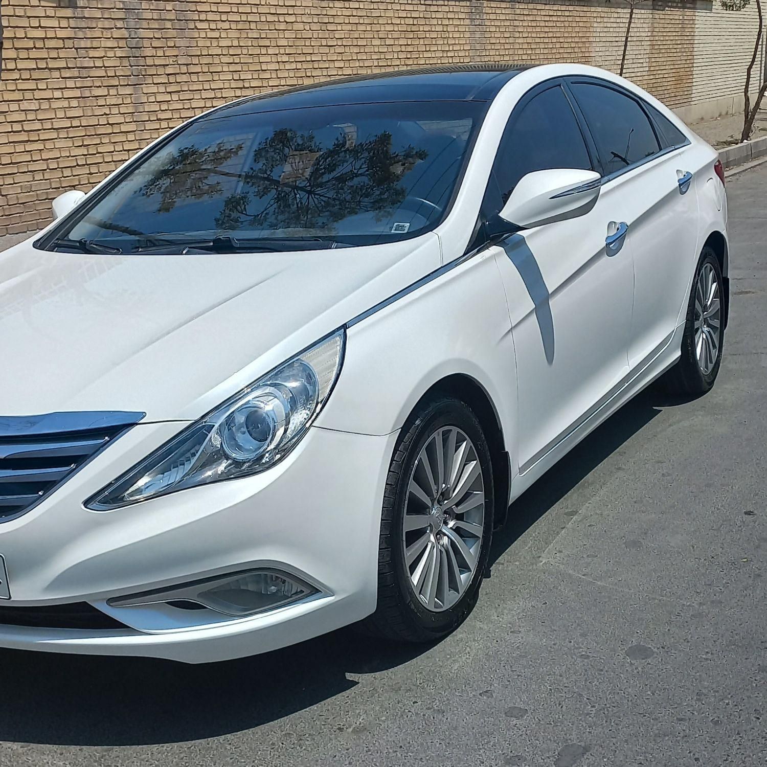 هیوندای سوناتا فول YF - 2014