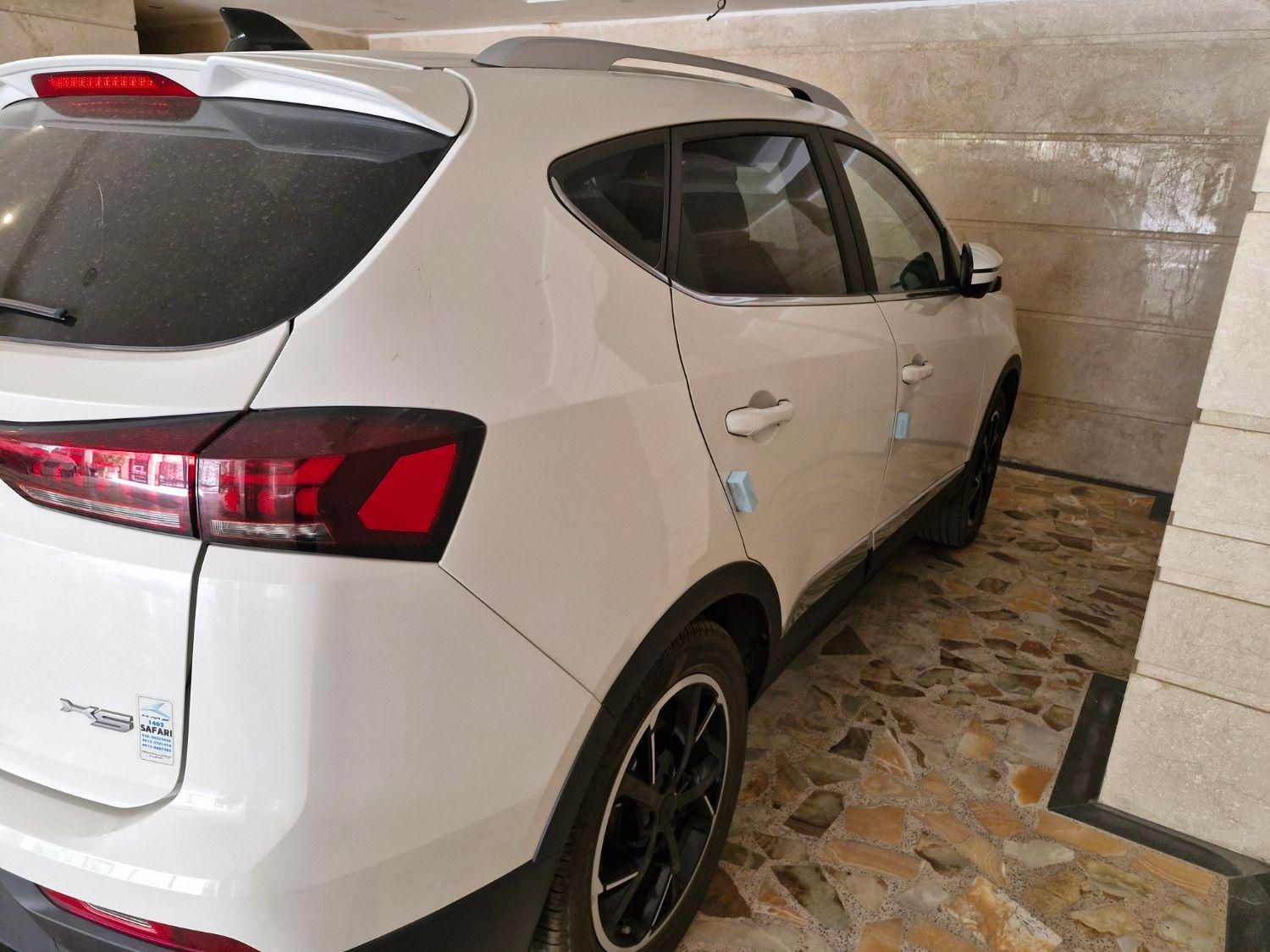 کی ام سی X5 ۱.۵ لیتر توربو - 2023