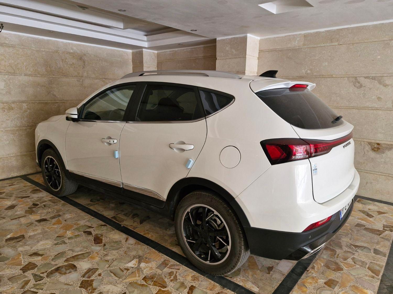 کی ام سی X5 ۱.۵ لیتر توربو - 2023