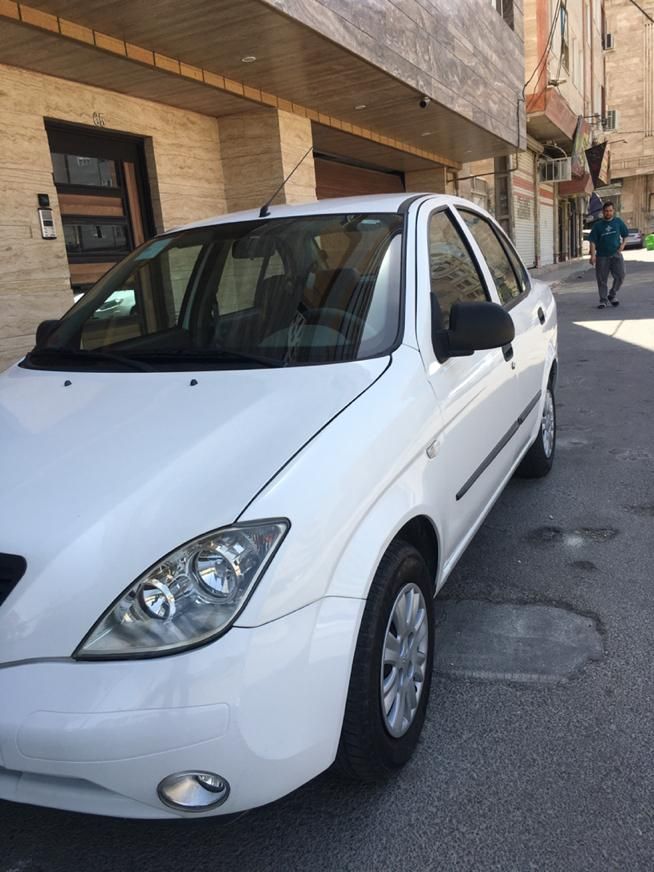 تیبا صندوق دار SX - 1399