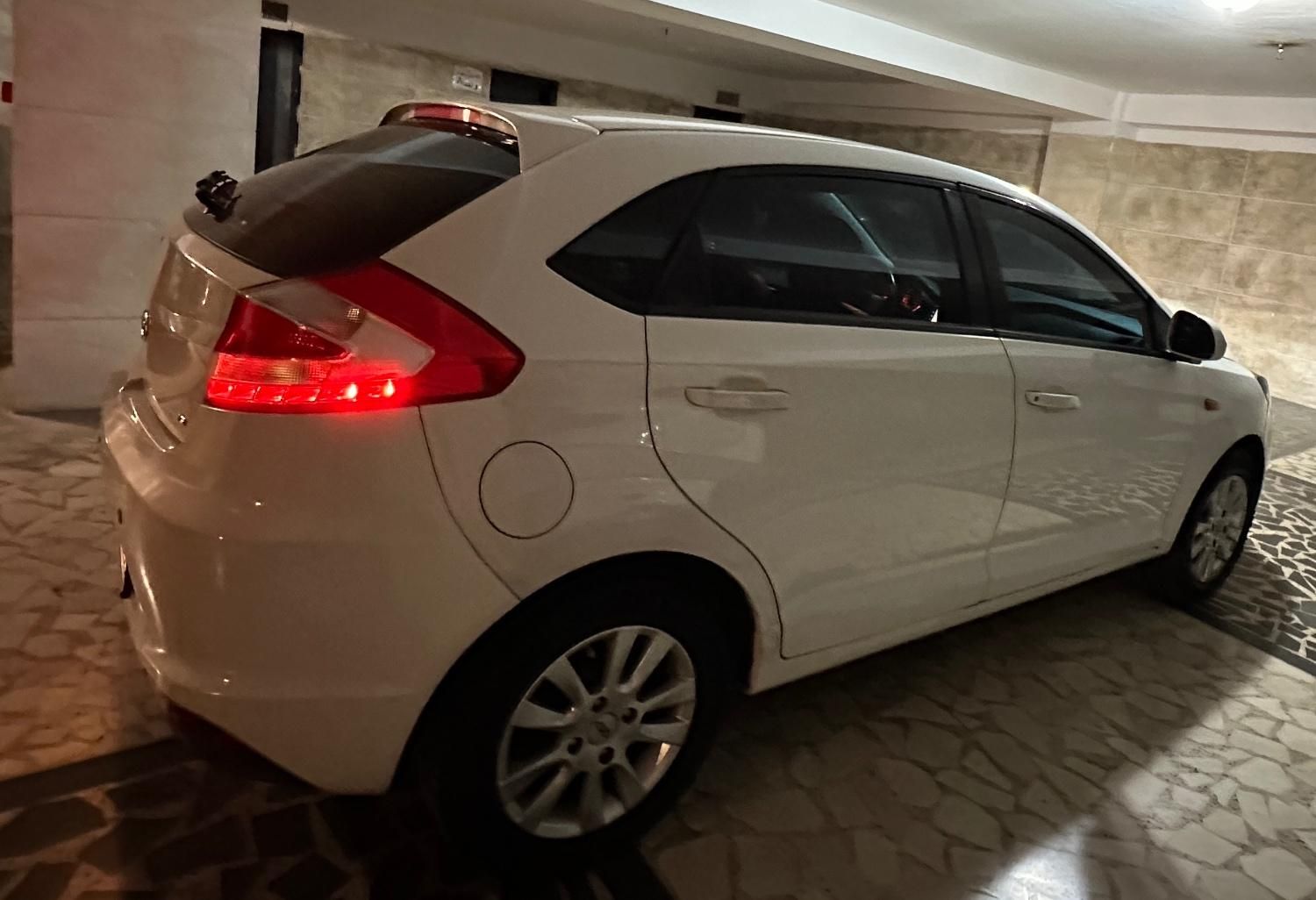 ام وی ام 315 هاچ بک اسپرت اکسلنت - 1396