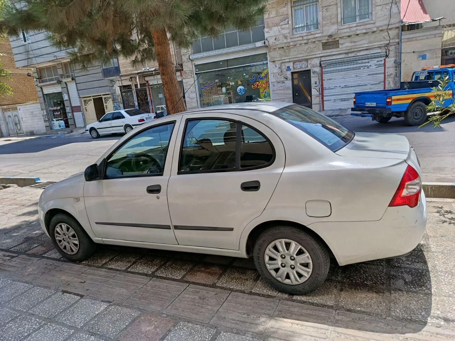 تیبا صندوق دار SX - 1398