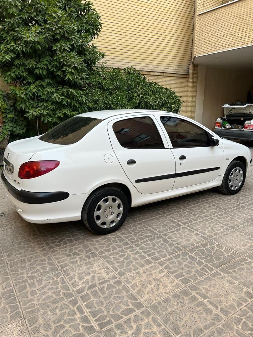 پژو ۲۰۶ صندوق دار v8 - 1399