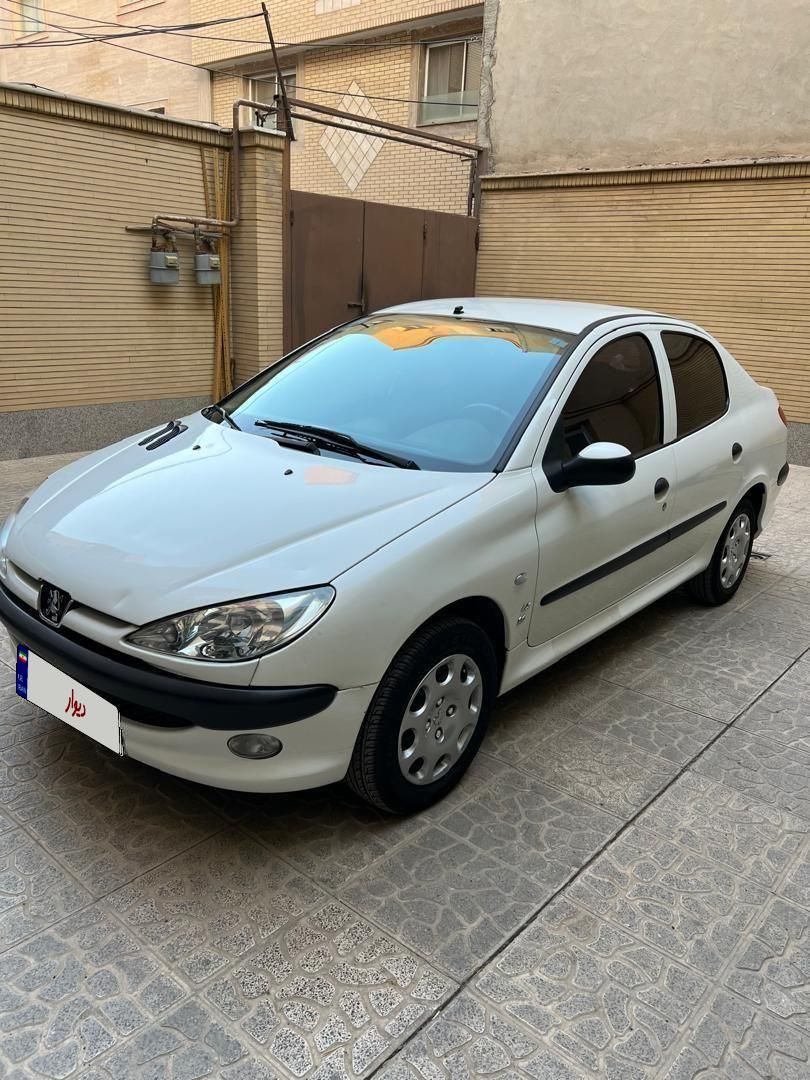 پژو ۲۰۶ صندوق دار v8 - 1399