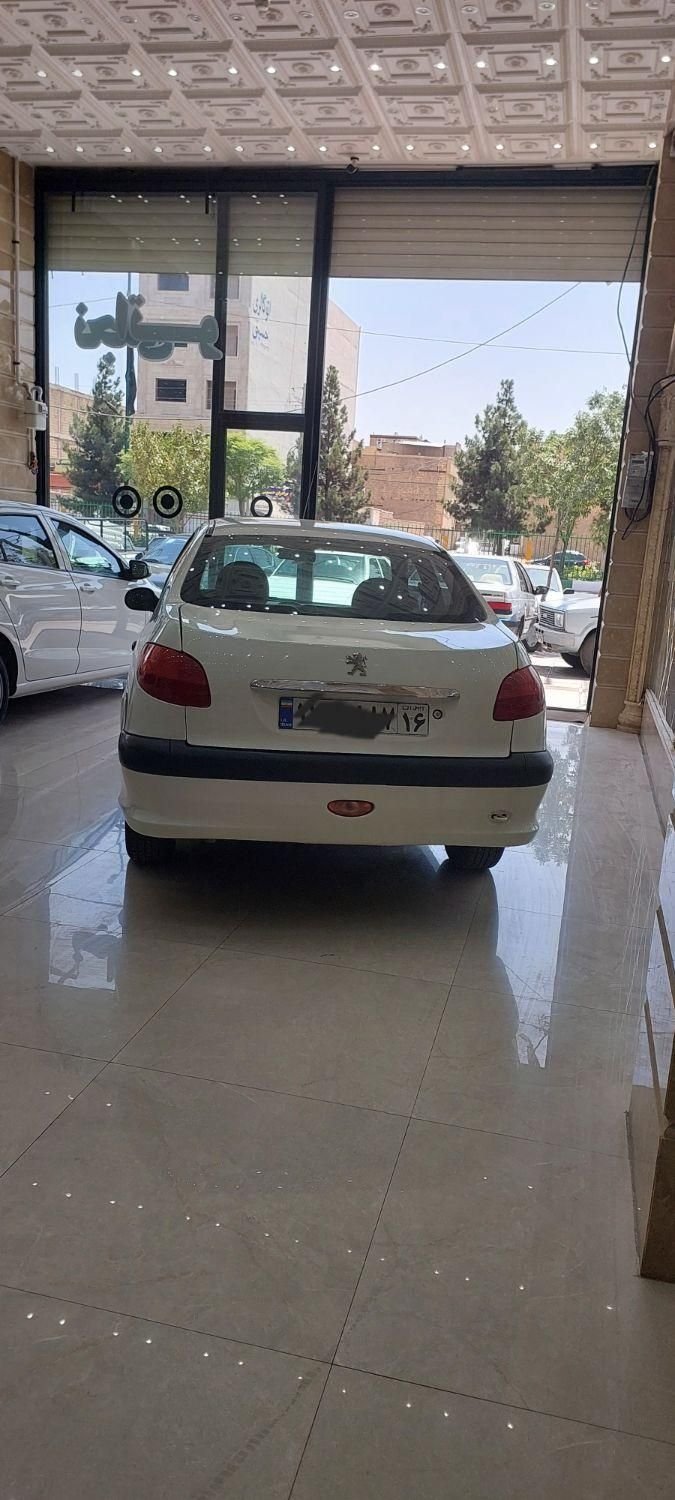 پژو ۲۰۶ صندوق دار v20 - 1389