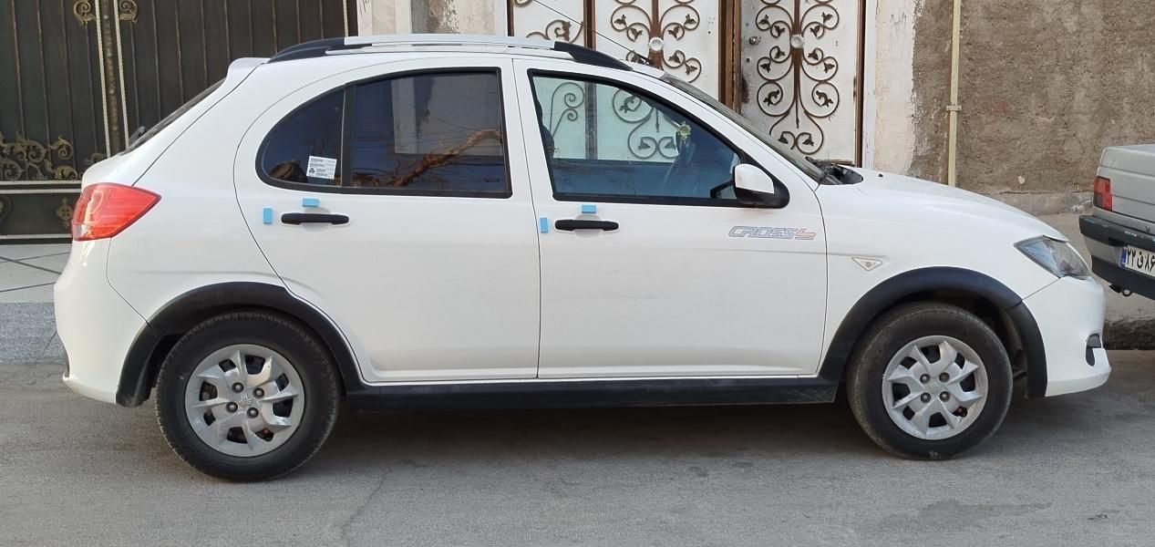 خودرو کوییک، معمولی آگهی ann_19533454