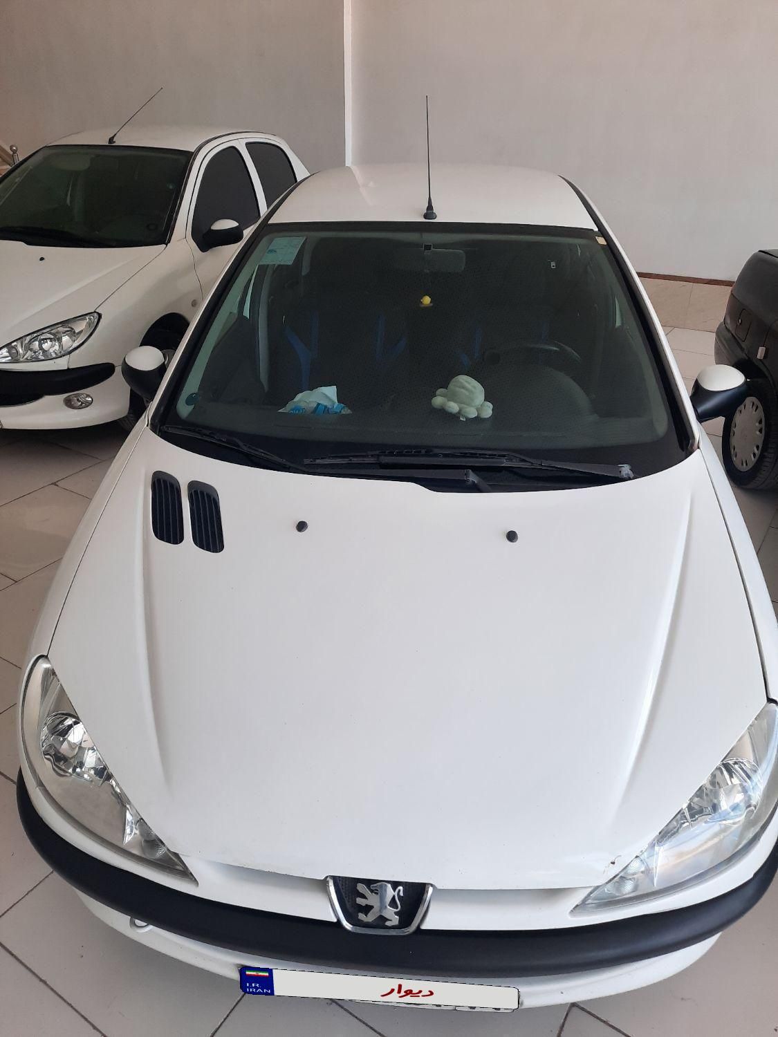 پژو ۲۰۶ صندوق دار v8 - 1394