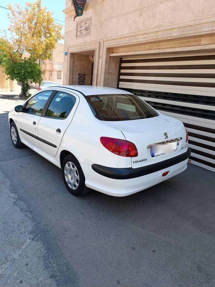 پژو ۲۰۶ صندوق دار v20 - 1388