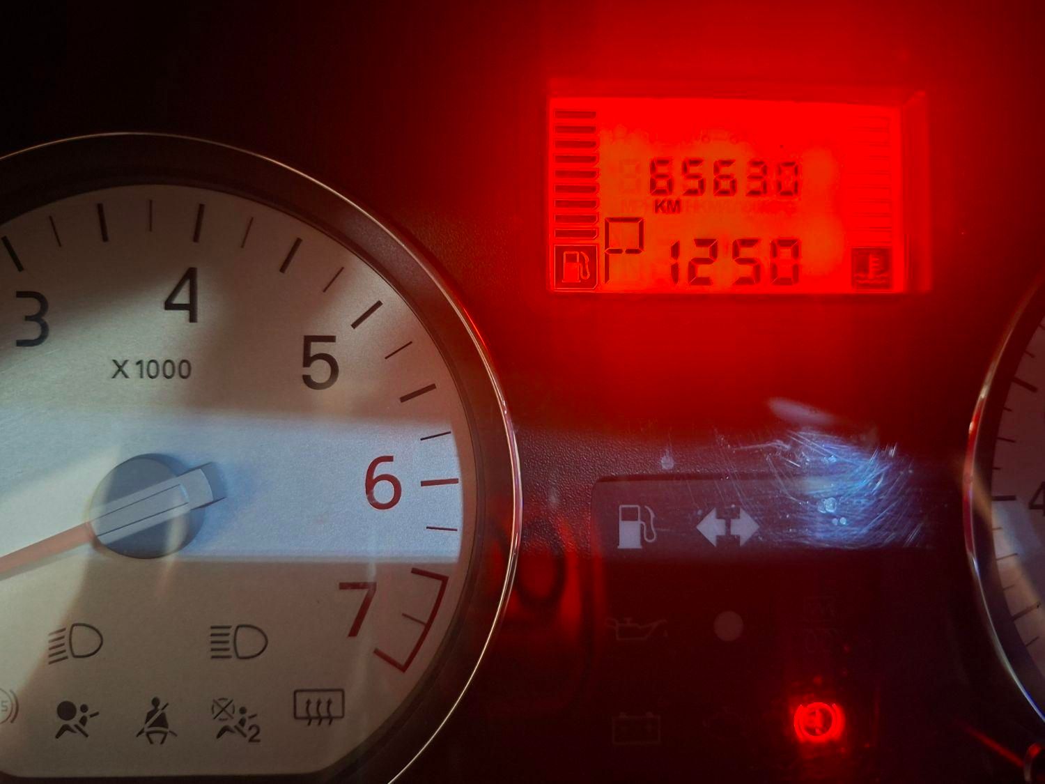 رنو تندر 90 پلاس اتوماتیک - 1396