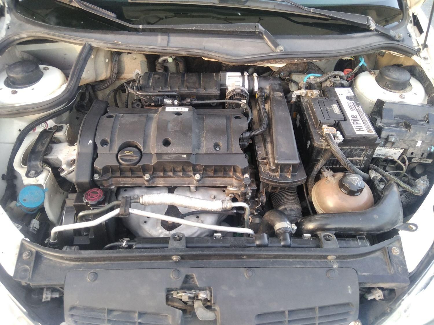 پژو ۲۰۶ صندوق دار v8 - 1396