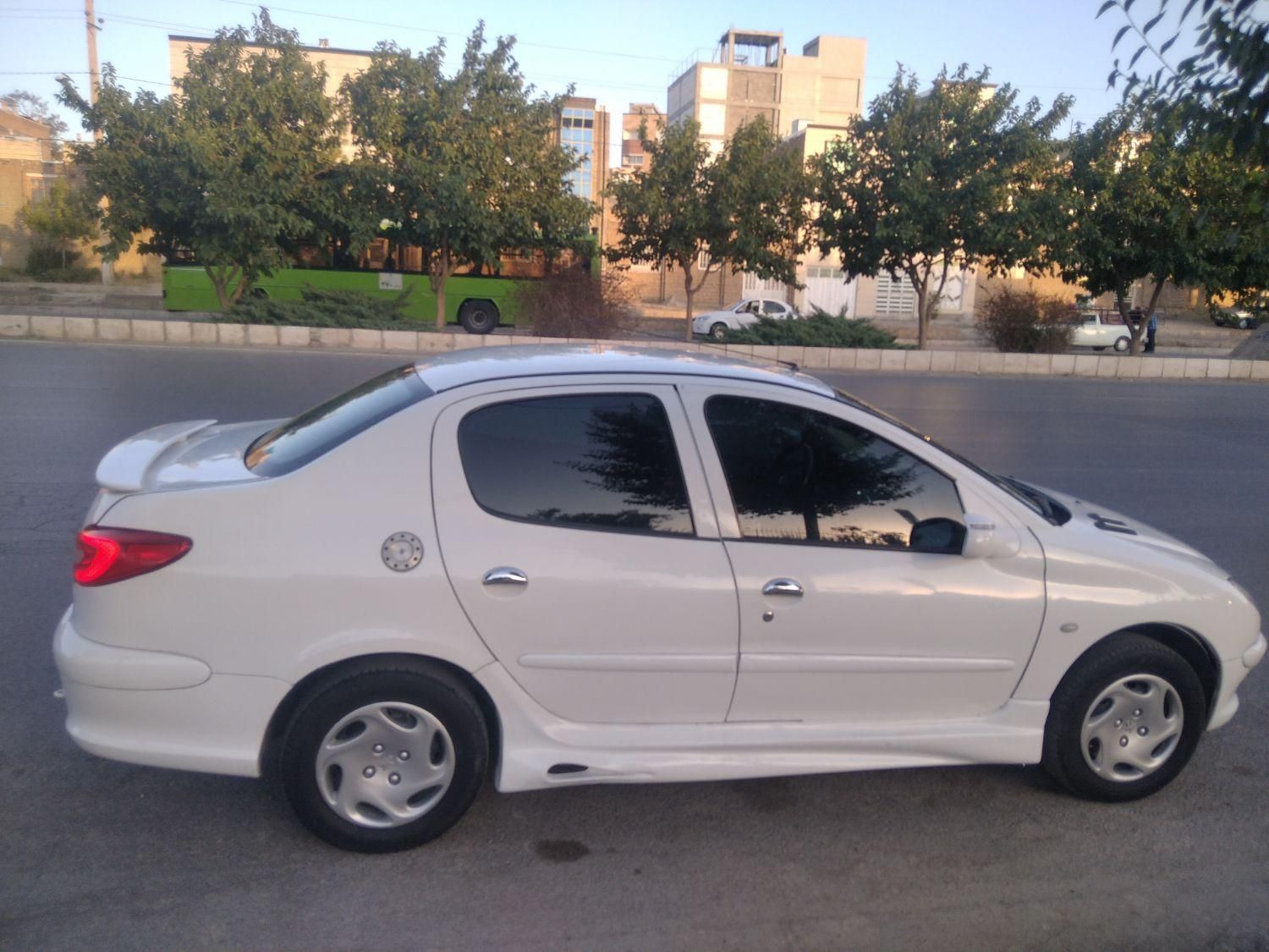 خودرو پژو، ۲۰۶ صندوق دار آگهی ann_19534757