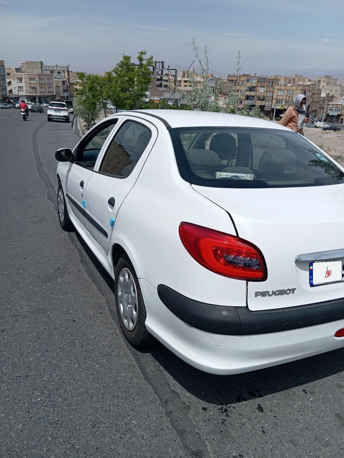 پژو ۲۰۶ صندوق دار v8 - 1396