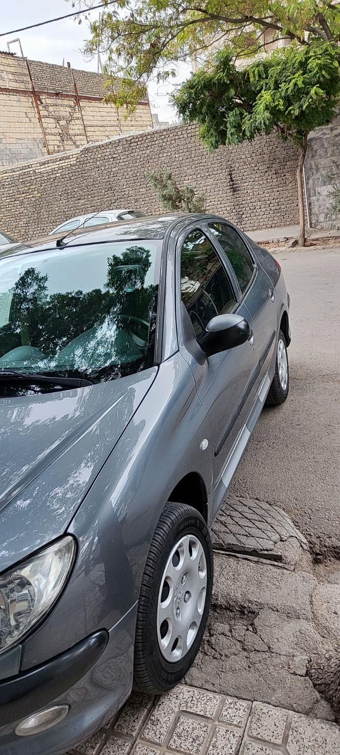 پژو ۲۰۶ صندوق دار v8 - 1390