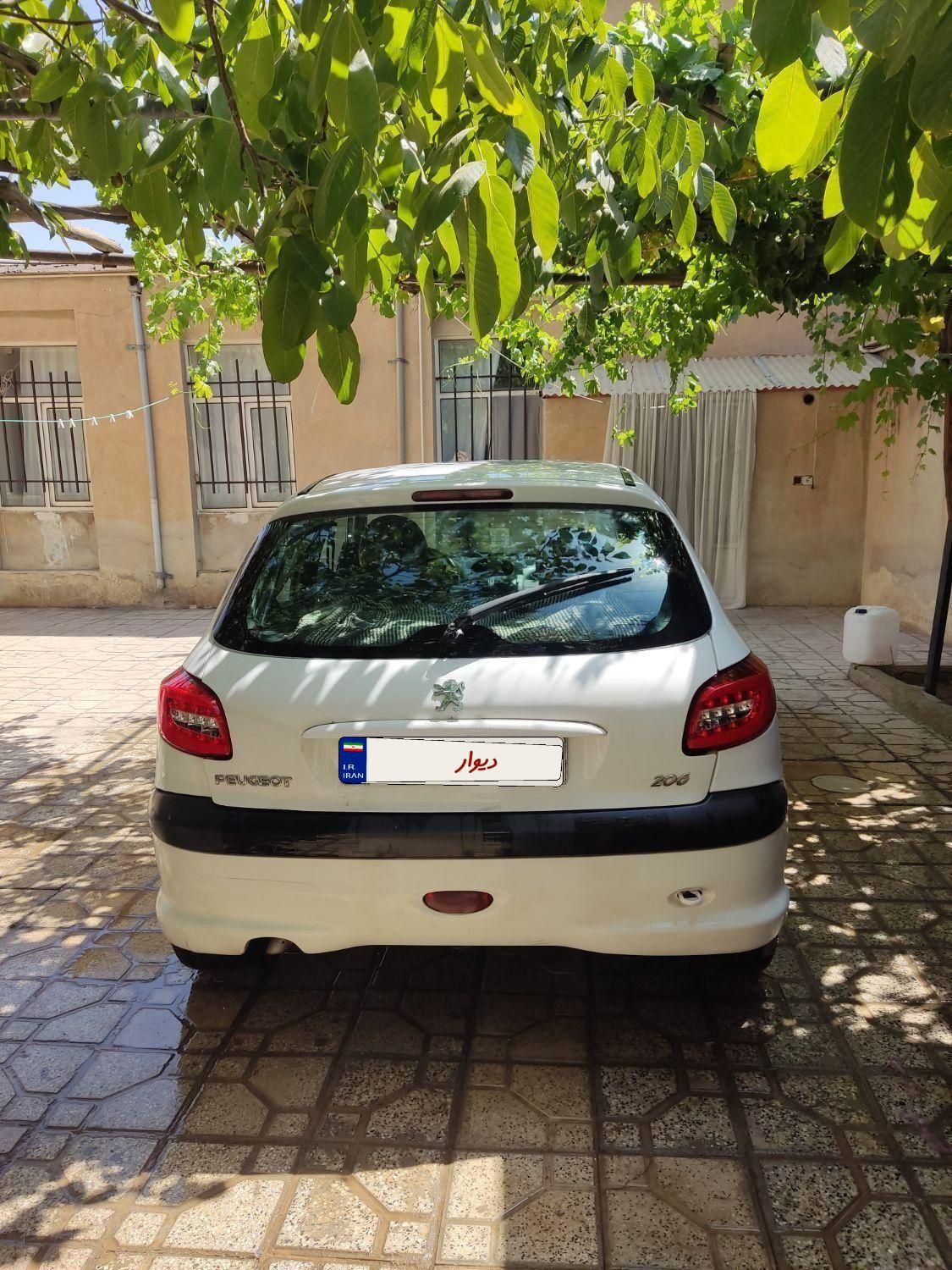 پژو 206 تیپ 3 - 1385