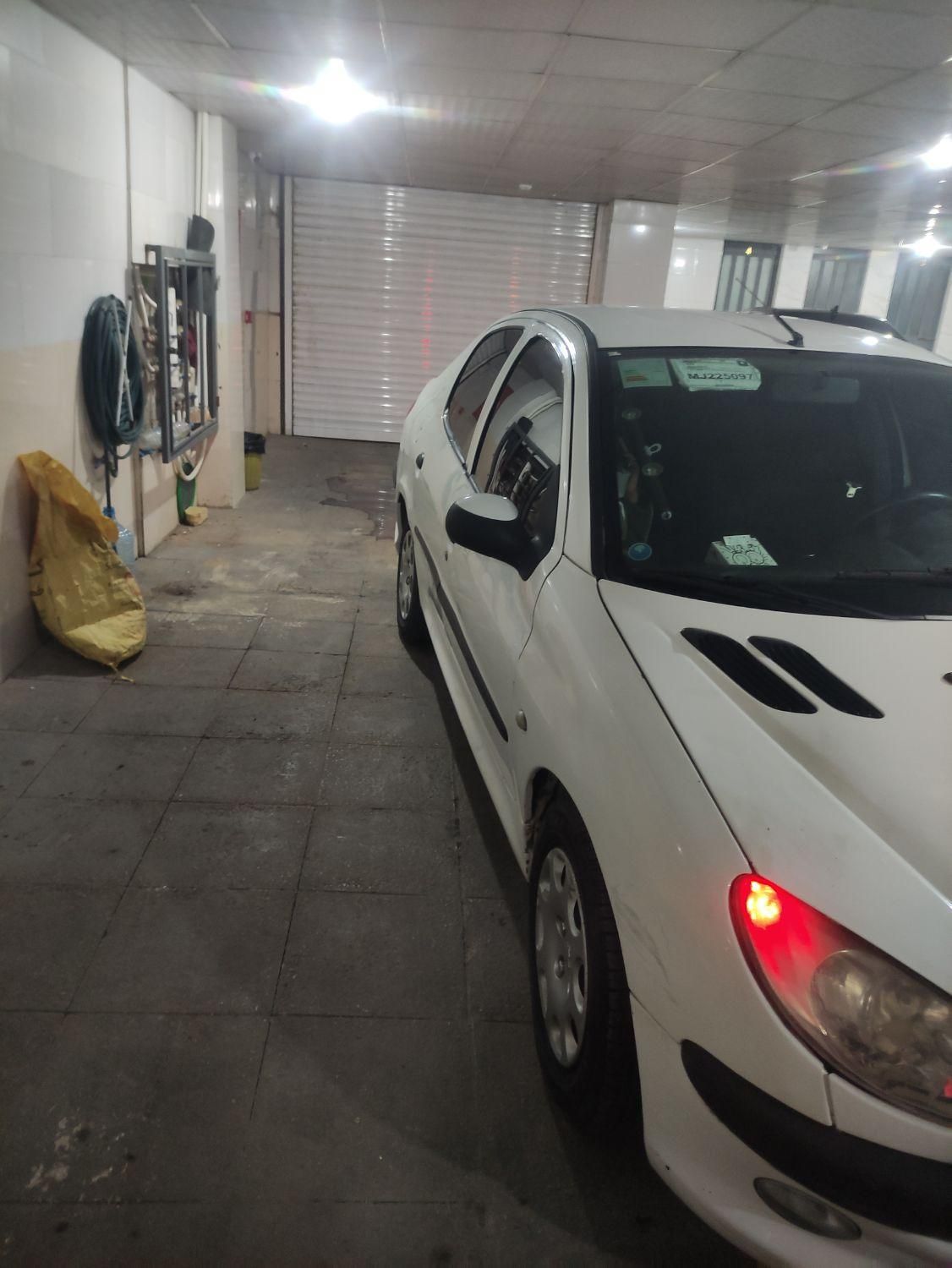 پژو ۲۰۶ صندوق دار v8 - 1394