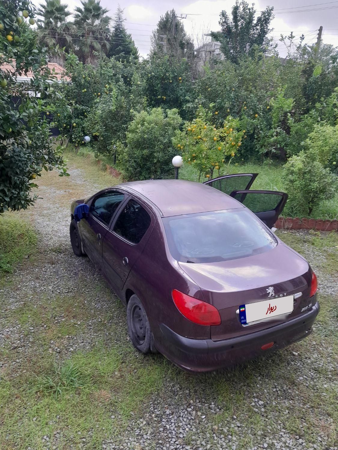 پژو ۲۰۶ صندوق دار v8 - 1389