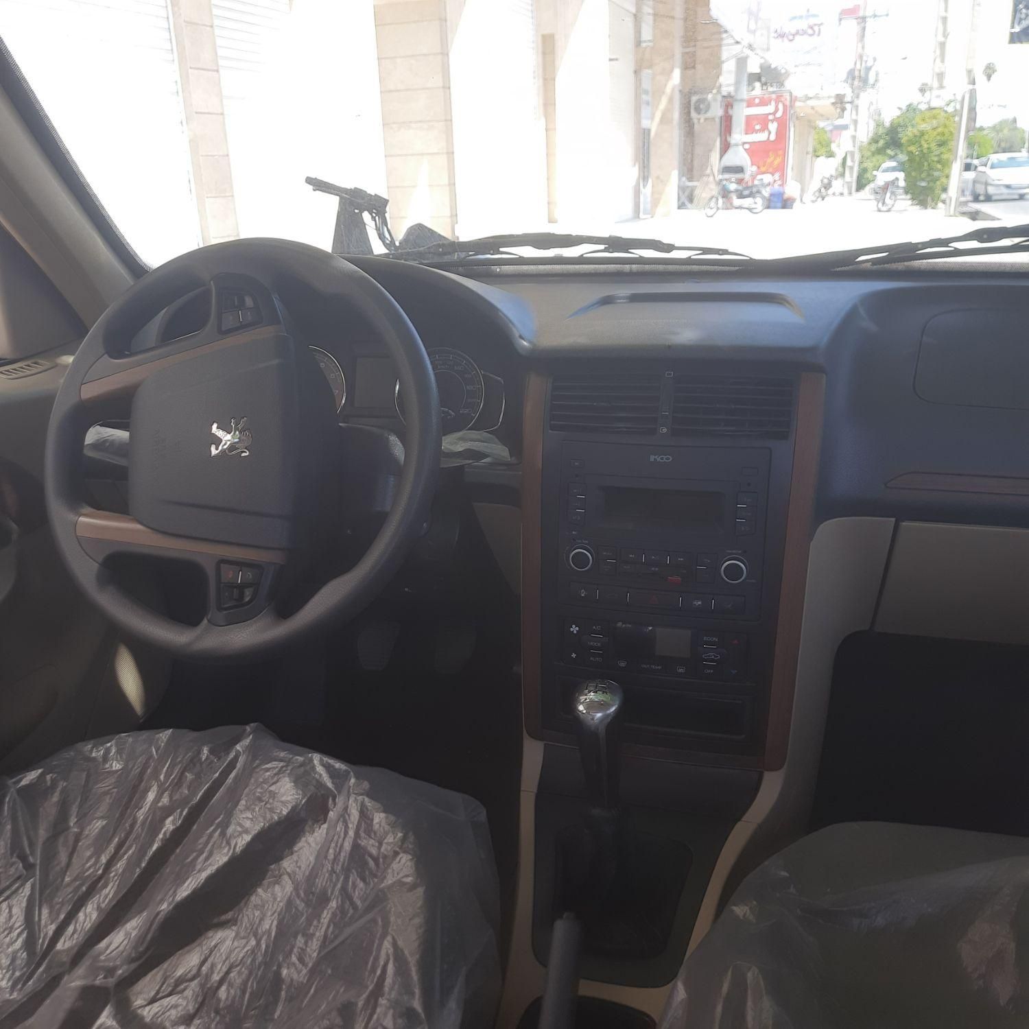 پژو پارس سال - 1402