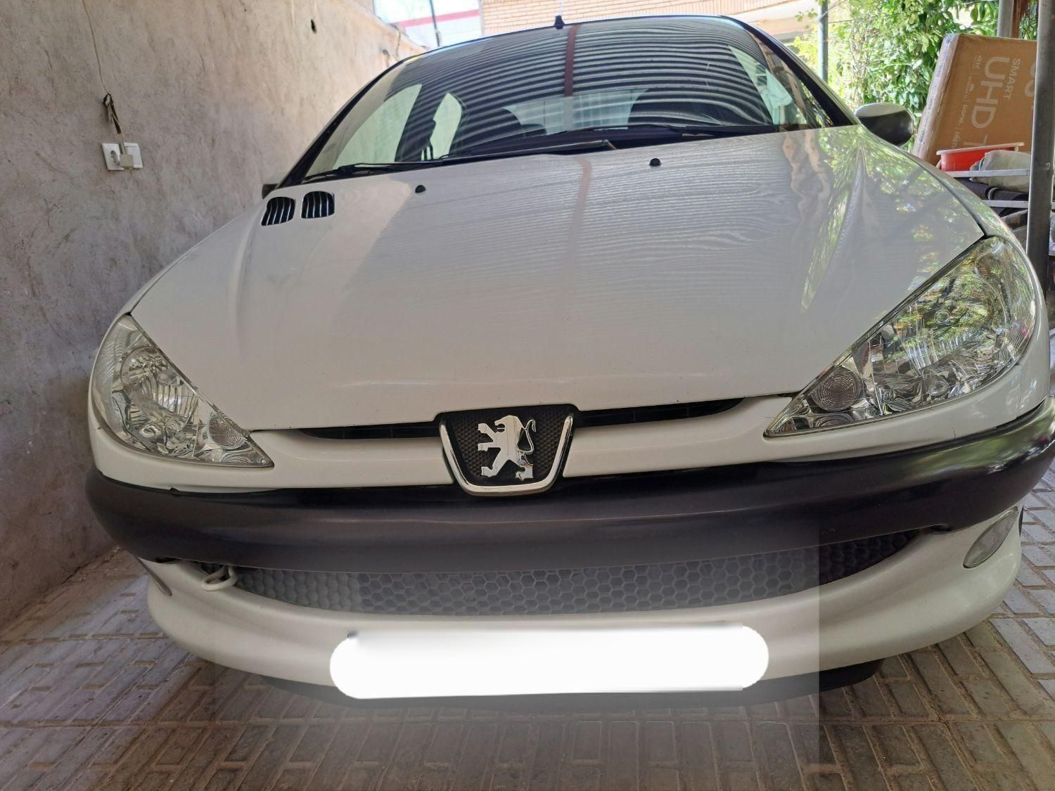 پژو ۲۰۶ صندوق دار v8 - 1391
