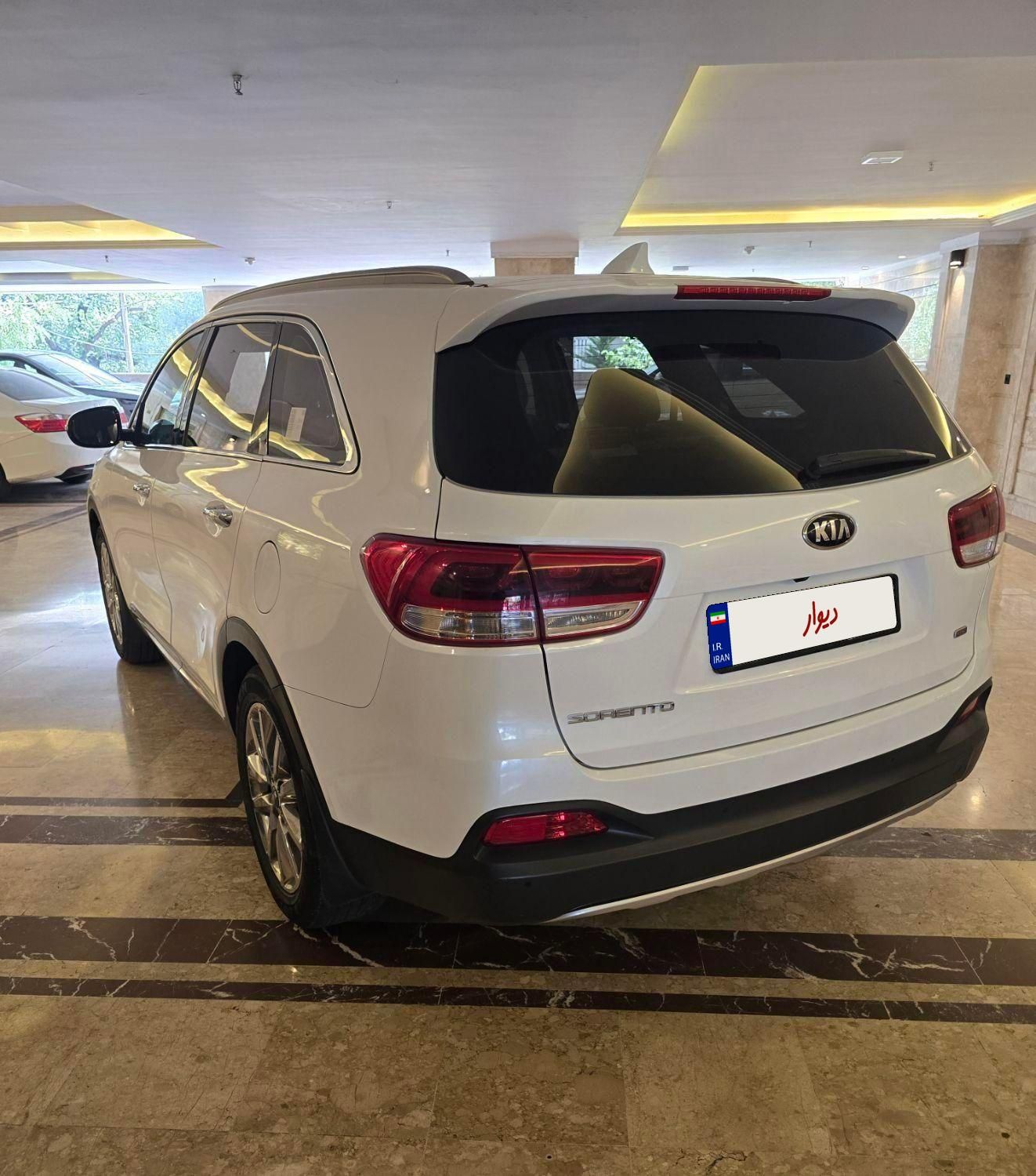 کیا سورنتو فول  UM - 2015