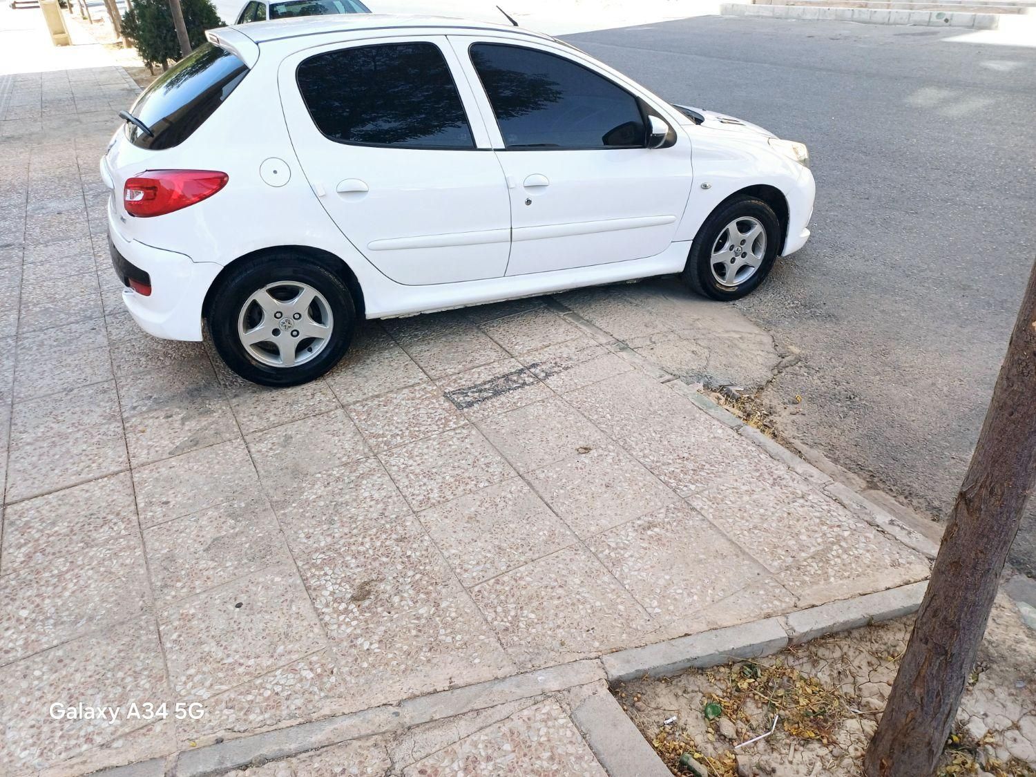 پژو 207 دنده‌ای فرمان هیدرولیک - 1390