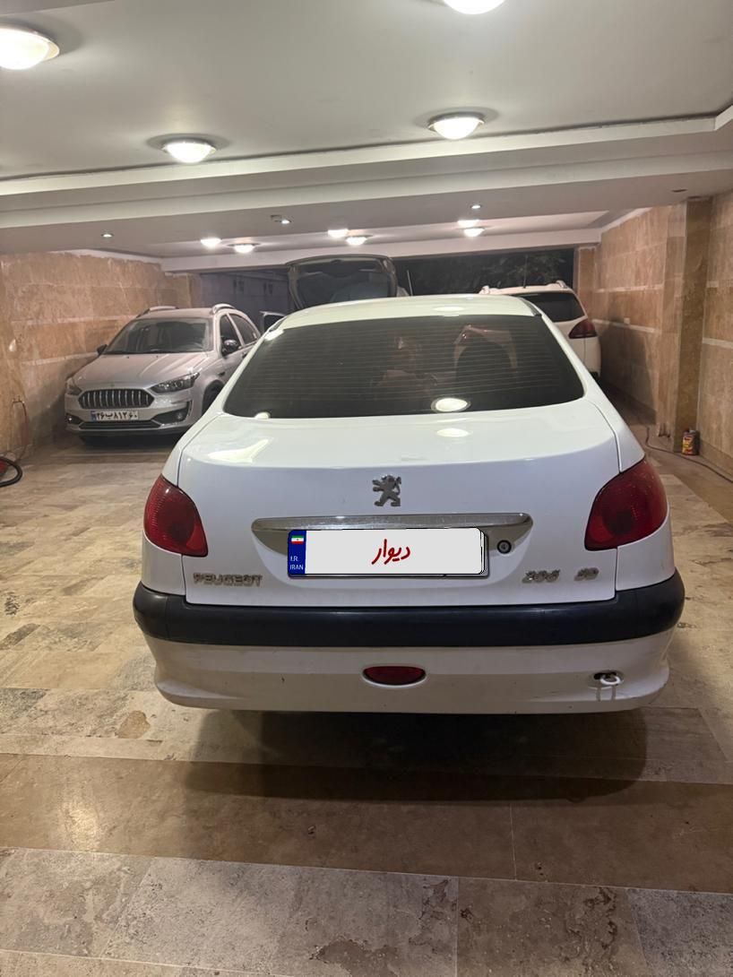 پژو ۲۰۶ صندوق دار v8 - 1395