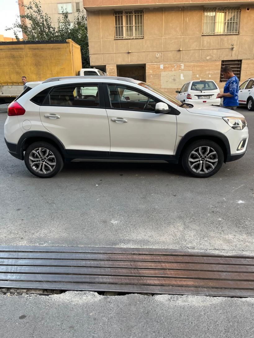 ام وی ام X22 دنده‌ای لاکچری - 1397