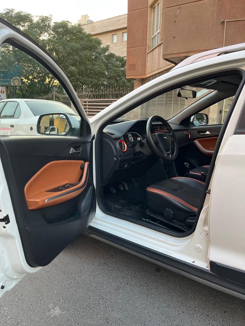 ام وی ام X22 دنده‌ای لاکچری - 1397