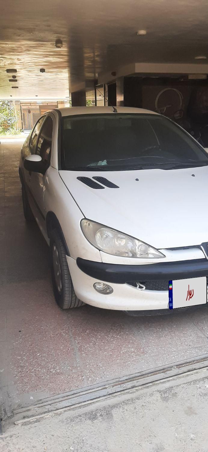 پژو ۲۰۶ صندوق دار v8 - 1390