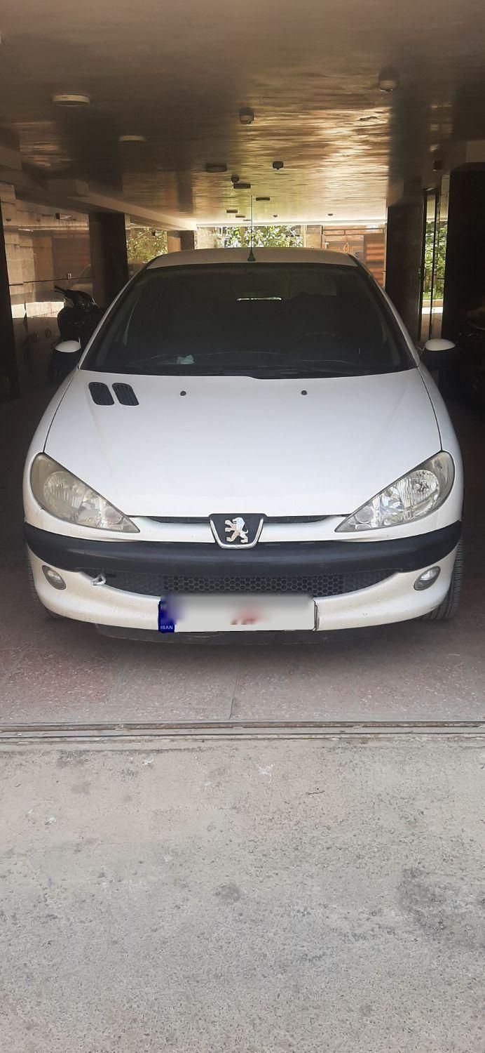 پژو ۲۰۶ صندوق دار v8 - 1390