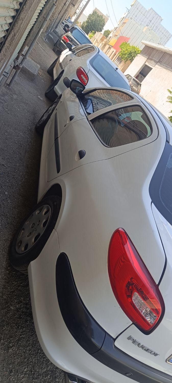 پژو ۲۰۶ صندوق دار v8 - 1394