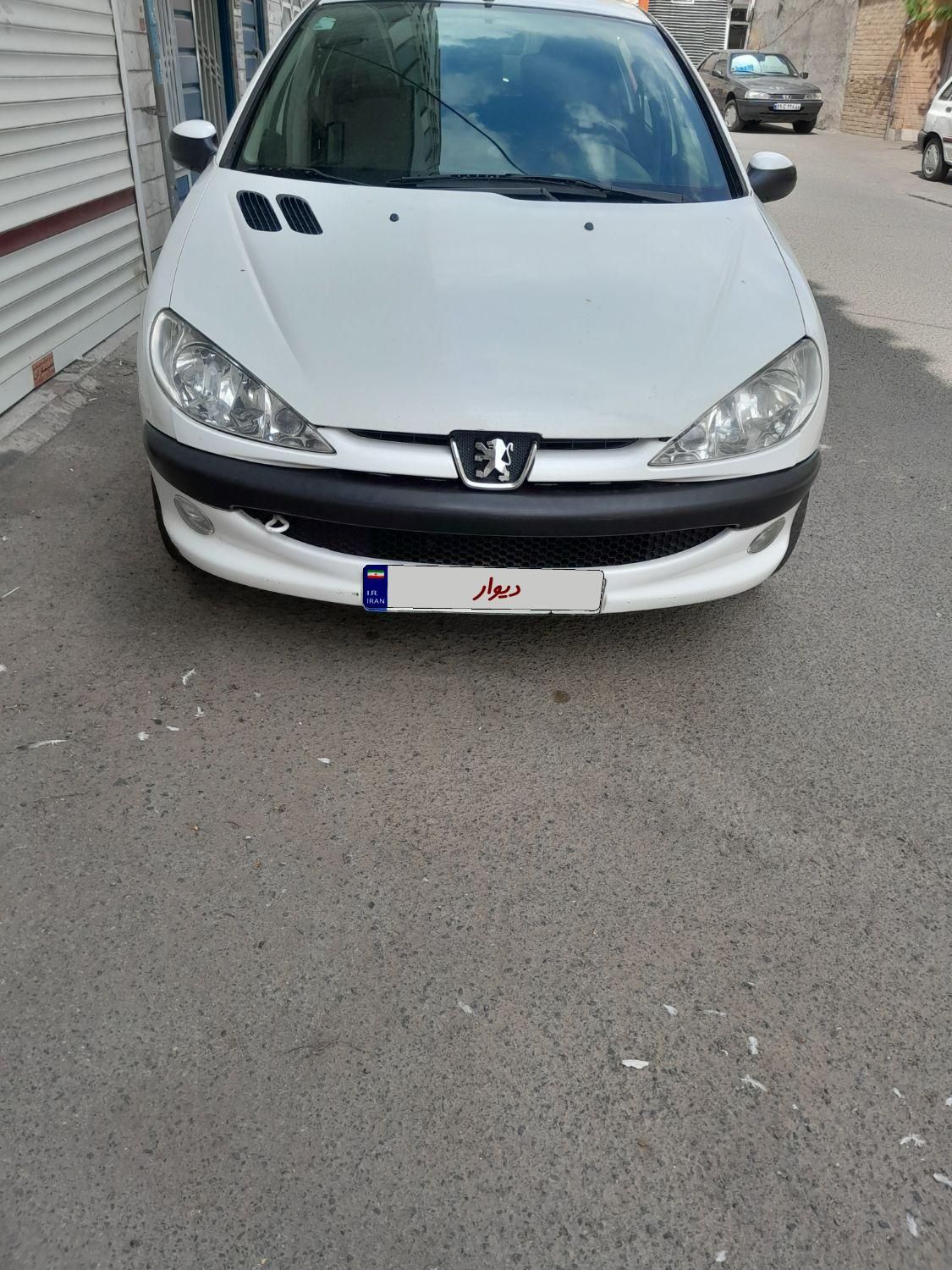 پژو ۲۰۶ صندوق دار v8 - 1393