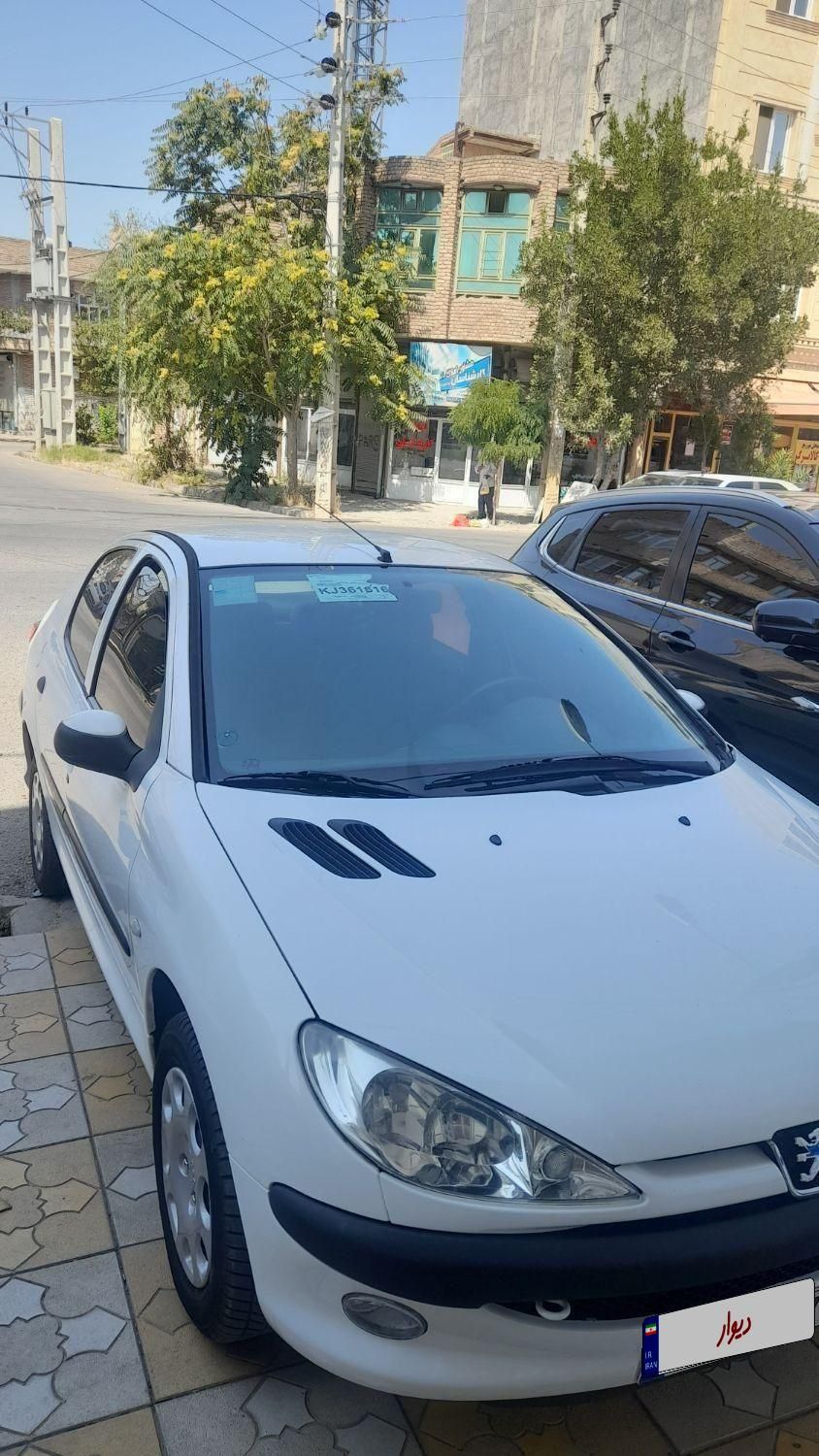 پژو ۲۰۶ صندوق دار v8 - 1398