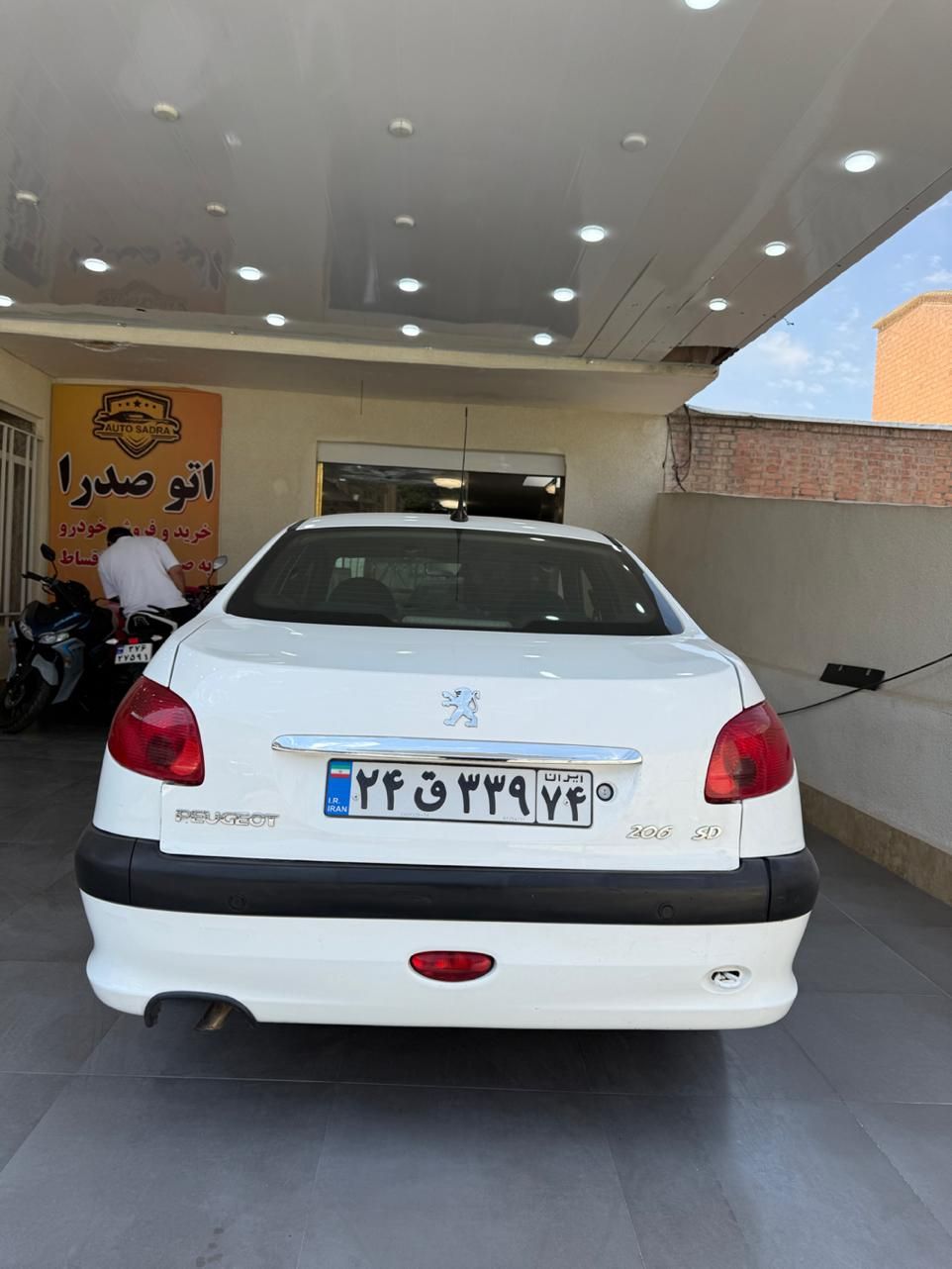 پژو ۲۰۶ صندوق دار v8 - 1395