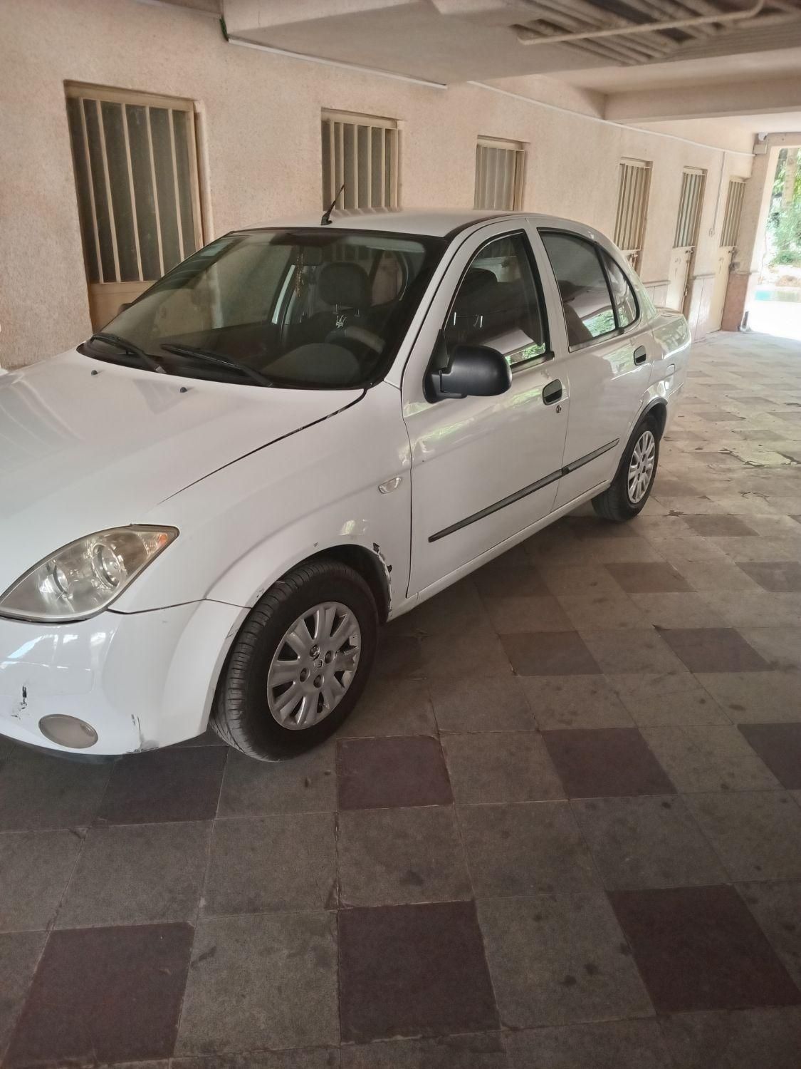 تیبا صندوق دار SX - 1396