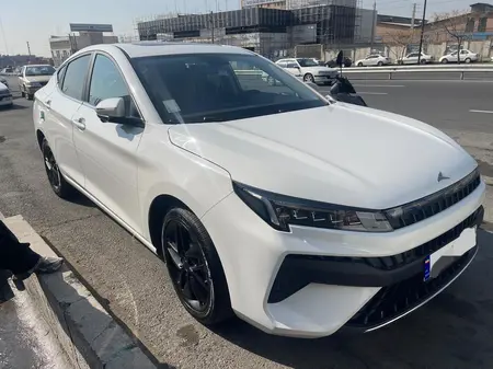 خودرو کی ام سی، J7 آگهی ann_19536757