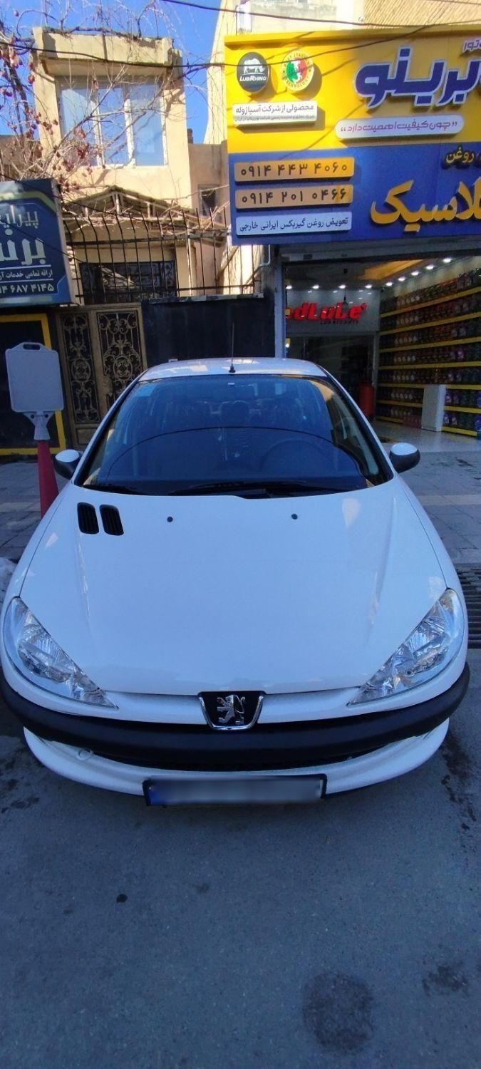 پژو ۲۰۶ صندوق دار v8 - 1396