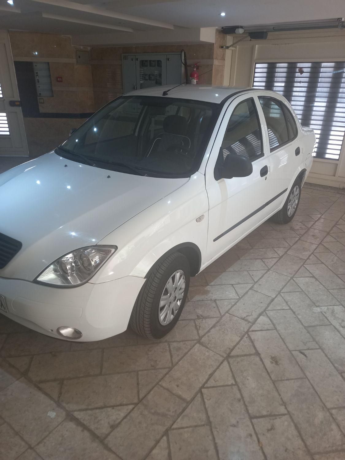 تیبا صندوق دار SX - 1395