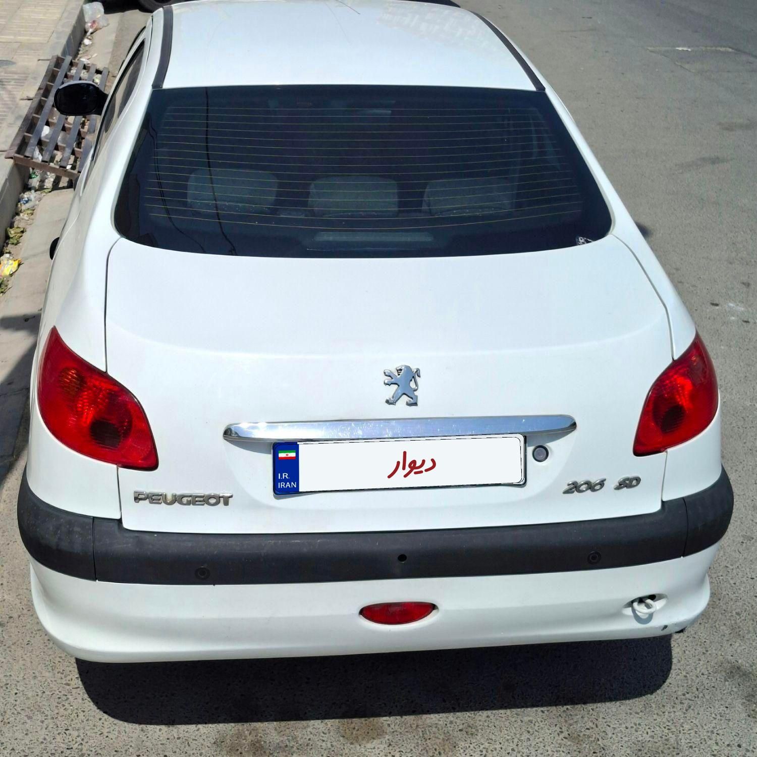 پژو ۲۰۶ صندوق دار v8 - 1396