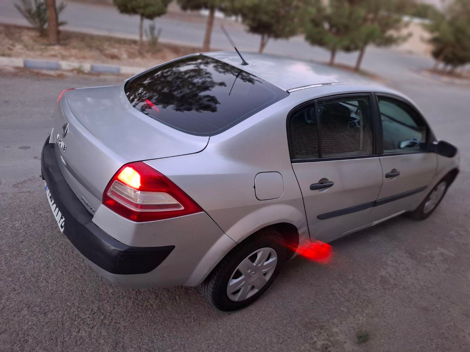 رنو مگان وارداتی دنده‌ای 1600 - 2008