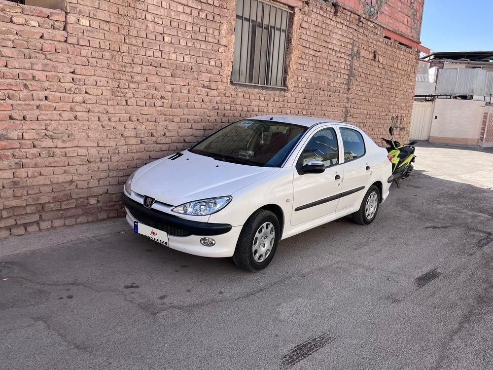 پژو ۲۰۶ صندوق دار v8 - 1389